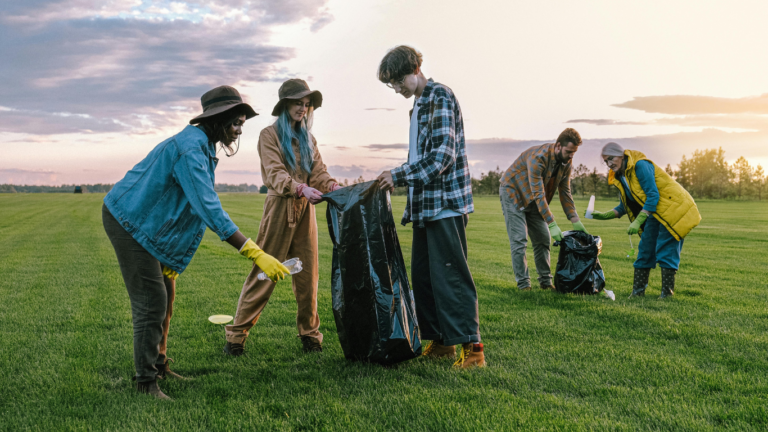 Neighborhood Cleanup Day – November 2025